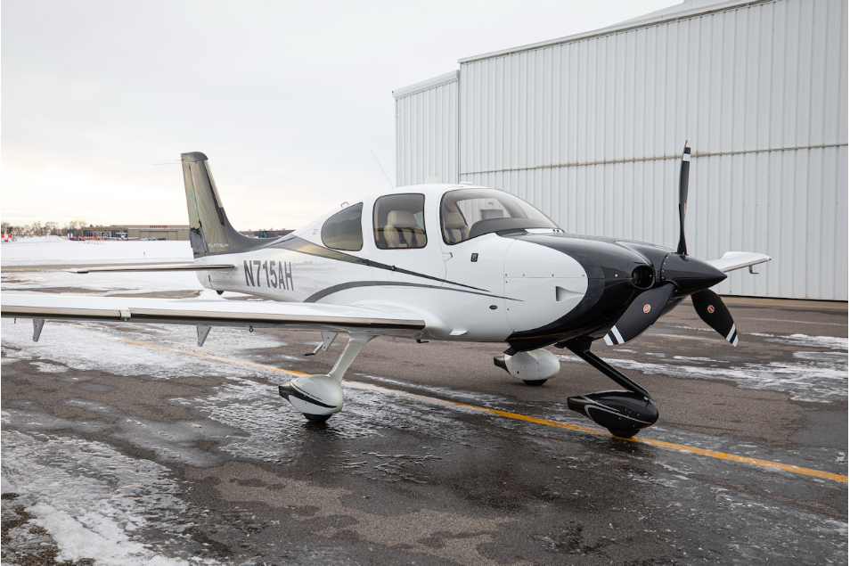 2015 Cirrus SR-22T_